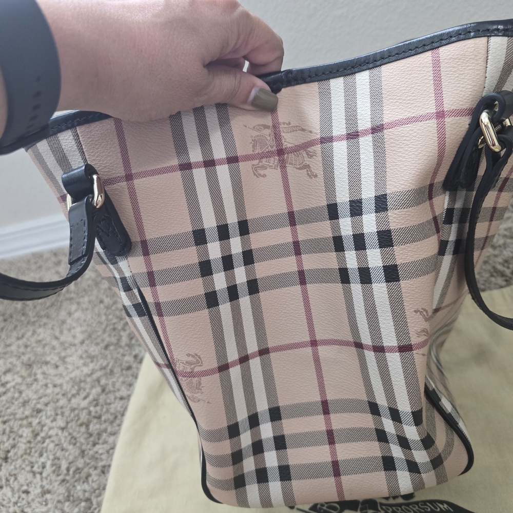Burberry Haymarket Canterbury Tote Bag - Picture 9 of 16